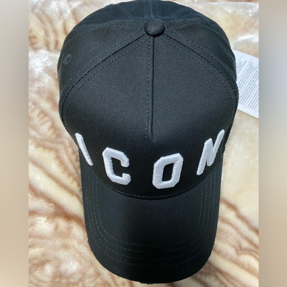 Dsquared2 - Picture 2 of 5